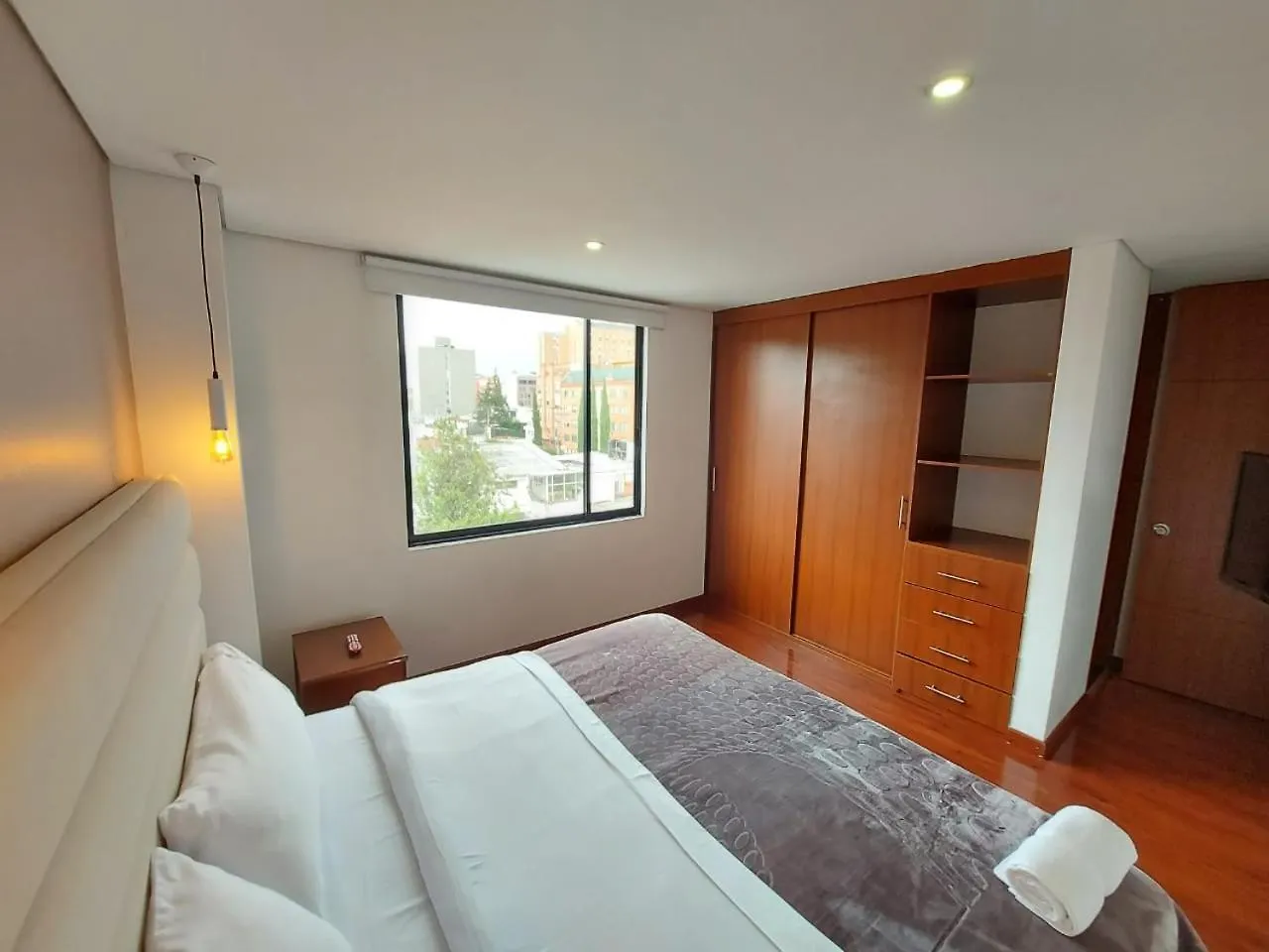 *** Aparthotel Suites And Apartments Bogota Colombia