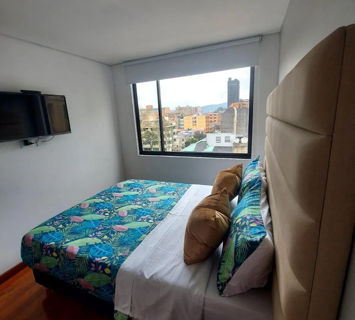 Suites And Apartments Bogotá 3*,